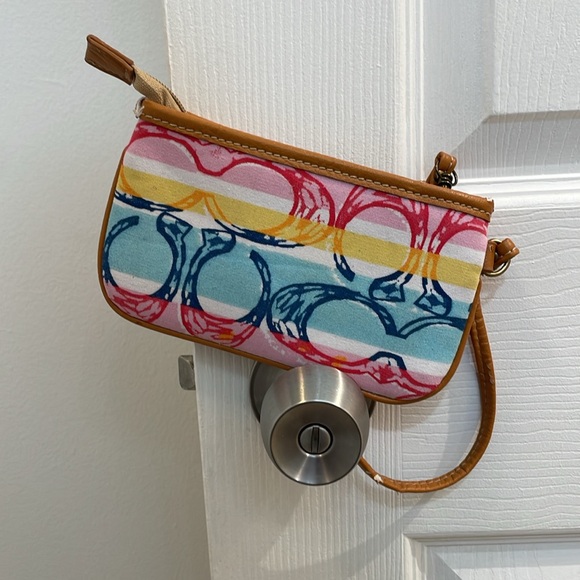 MONOGRAM “C” multicolor wristlet // colorful stripes // zipper closure - Picture 12 of 15